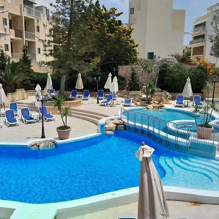 Cornucopia فندق 4*