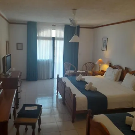 Hotel Cornucopia