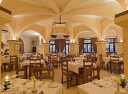 Cornucopia Hotel