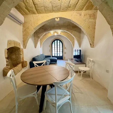 Cornucopia Hotel