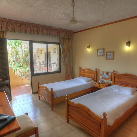 Hotel Cornucopia