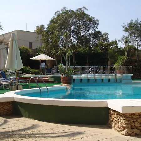 Hotel Cornucopia