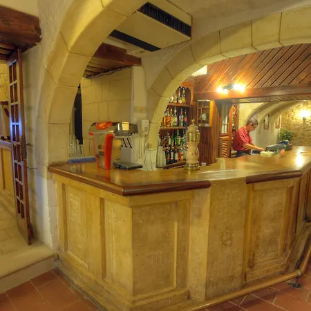Cornucopia Hotel