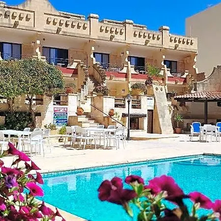 Cornucopia 4*