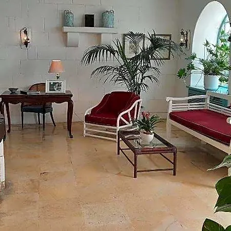 Cornucopia Hotel