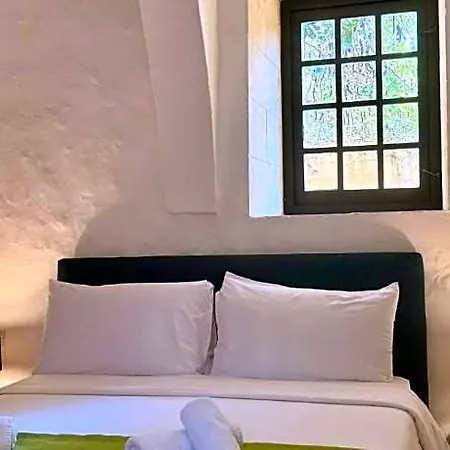 Cornucopia Hotel