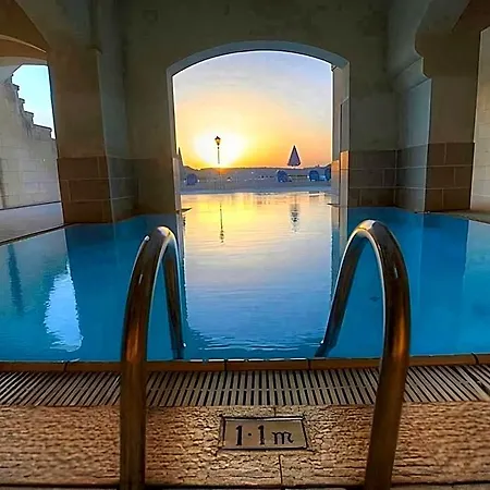 Hotel Cornucopia 4*