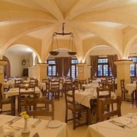 Hotel Cornucopia 4*