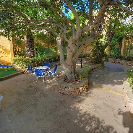 Cornucopia 4* Xagħra